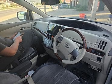 тайотв ист: Toyota Estima: 2010 г., 2.4 л, Вариатор, Бензин, Минивэн — 5
