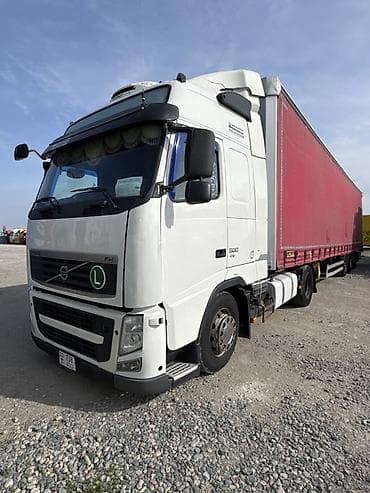 jet auto: Тягач, Volvo, 2012 г., Тентованный — 3