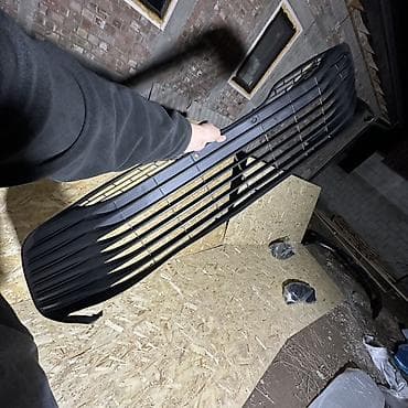 сиденья nexia: Решетка радиатора Toyota — 1