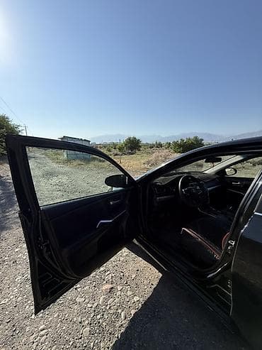 Toyota Camry: 2015 г., 2.5 л, Вариатор, Гибрид, Седан — 6