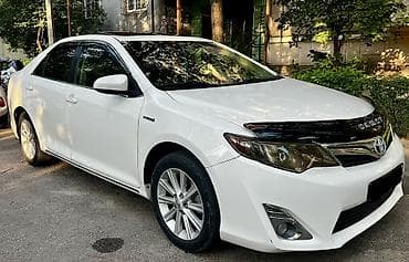 prius plus: Toyota Camry: 2012 г., 2.5 л, Вариатор, Гибрид, Седан — 1