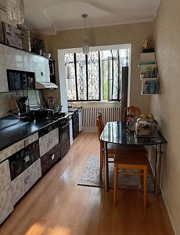 Батирлер: 3 бөлмө, 70 м², 106-серия, 4 кабат, Евроремонт — 5