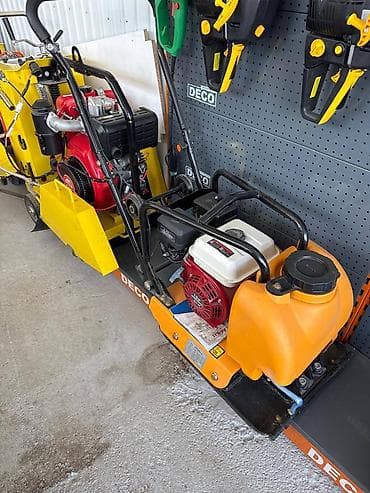 мото мини: Виброплита Tesla Tools HZR90 (бензиновая) - Тип: plate compactor — 2