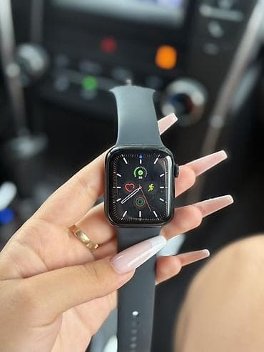 Смарт-часы: Apple Watch SE 2го поколения (44 мм) корпус Space Gray Аккумулятор — 1