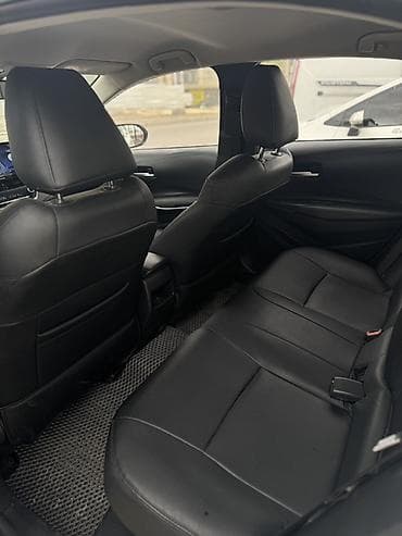 mitsubishi evo: Toyota Corolla: 2019 г., Вариатор, Гибрид, Седан — 5