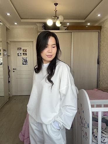 Лосиналар, леггинсылар: Женский однотонный костюм из двунитки: свитшот + брюки lalafo.kg да — 3 Лосиналар, леггинсылар: Женский однотонный костюм из двунитки: свитшот + брюки — 3