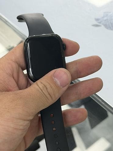Apple Watch: Apple watch 7 серия 45мм Акб 93% Весь в брони пленке Без царапин — 2