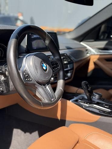 bye e5: BMW 530: 2020 г., 2 л, Автомат, Электромобиль, Седан — 3