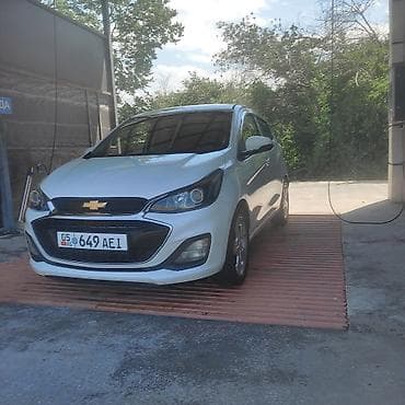 купить скричеры: Chevrolet Spark: 2018 г., 0.1 л, Автомат, Бензин, Хэтчбэк — 8