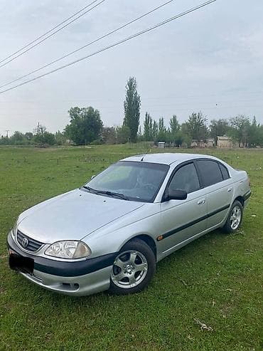 чанган uni v: Toyota Avensis: 2000 г., Механика, Бензин, Седан — 6