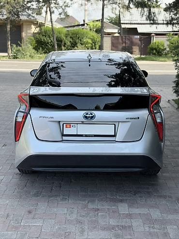 капот на приус: Toyota Prius: 2016 г., 1.8 л, Вариатор, Гибрид, Лифтбек — 5