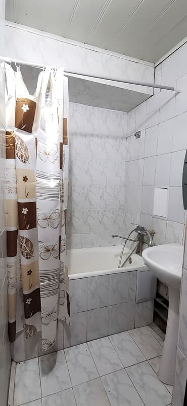 суточный квартира бишкек 2 комнатная: 2 комнаты, Бронь, Бытовая техника, Домофон — 4