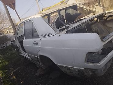 сидение ваз: Кузов автомобиля,Мерс190 (седан, белый) под разбор/на запчасти — 6