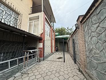 Дома: 300 м², 7 комнат — 1