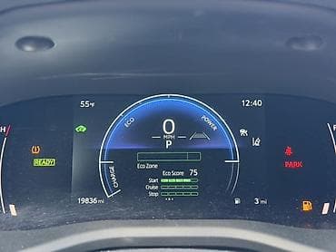 авто жак: Toyota Camry: 2025 г., 2.5 л, Автомат, Гибрид, Седан — 10