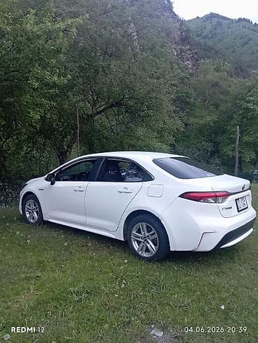 runx alex: Toyota Levin: 2021 г., 1.8 л, Гибрид, Седан — 1