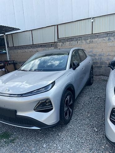 Транспорт: Changan Qiyuan Q05: 2026 г., 0.1 л, Автомат, Электромобиль, Кроссовер — 4