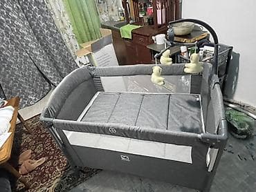 Детская кроватка-манеж Cuna Baby, серый цвет. Особенности: - — 1