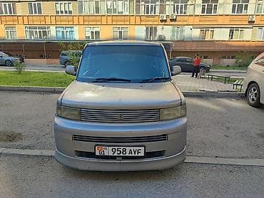 внедорожник мини: Продается компактный городской хэтчбек квадратного дизайна (правый — 2