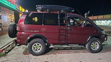 светы для дома: Mitsubishi Space Gear: 1996 г., 0.3 л, Автомат, Бензин, Минивэн — 2