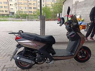 скутеры бензин: Тип скутера 150 куб. см, Бензин, Б/у — 2