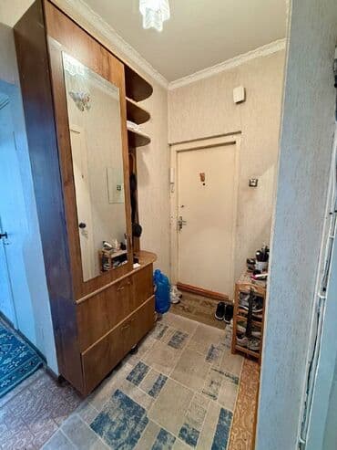 продаю квартиру район 9микрарайон: 3 бөлмө, 80 м², 106-серия, 9 кабат, Косметикалык ремонт — 5