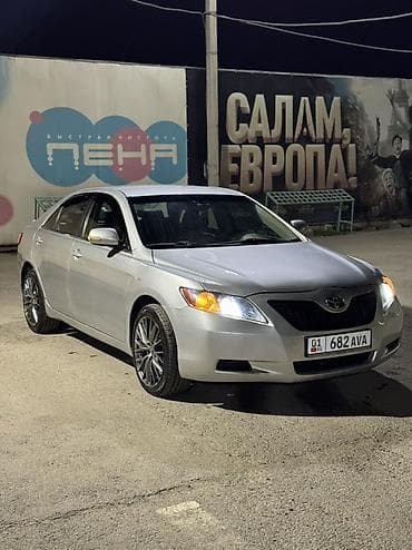таёт: Toyota Camry: 2007 г., 2.4 л, Автомат, Бензин, Седан — 1