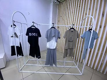 Металлическая напольная вешалка-стойка для одежды 2 сторон Очень at lalafo.kg Металлическая напольная вешалка-стойка для одежды 2 сторон Очень