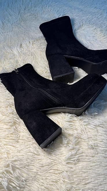 базовый: Черные женские ботильоны на устойчивом широком каблуке. - Материал — 2