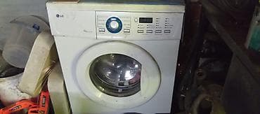 Продается на запчасти . реальному покупателю уступлю