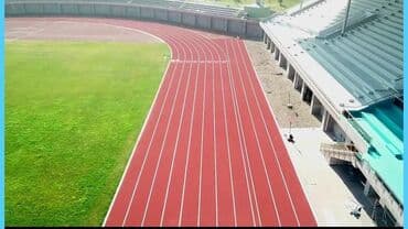 спортивные костюмы для девочек: Резиновое покрытие для беговой дорожки, резиновое покрытие для детской — 1