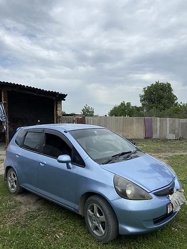 Honda Fit: 2002 г., 1.3 л, Автомат, Бензин, Хэтчбэк