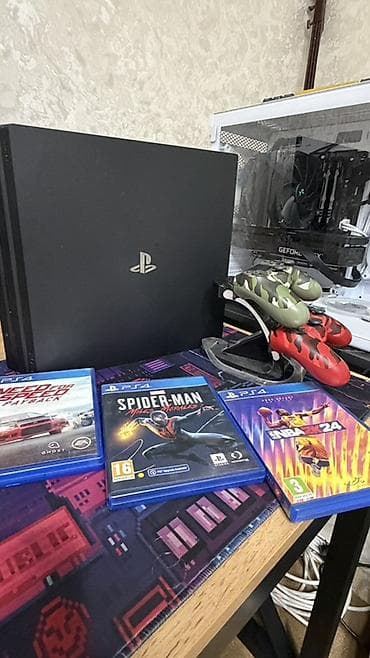 game controller: Игровой набор PlayStation 4 Pro с аксессуарами и играми Состав: - — 1