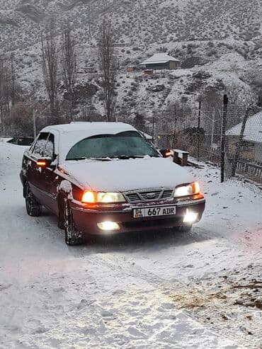 Daewoo Nexia: 2008 г., 1.6 л, Механика, Бензин, Седан