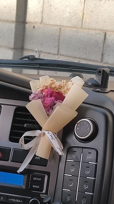 Мини-букеты для автомобиля — декоративные ароматические украшения для
