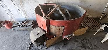 Другое оборудование для бизнеса: Пескоблок чыгарган станок сатылат. 20 жана 15 размердеги матрицалары — 7