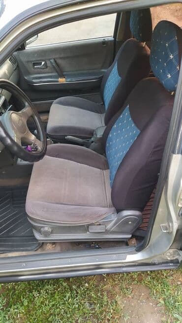 механика коробка: Mazda 626: 1992 г., 2 л, Механика, Бензин, Седан — 5