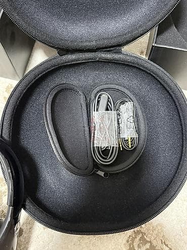 bud e3: Беспроводные накладные наушники Mercedes‑Benz - Форм‑фактор — 4