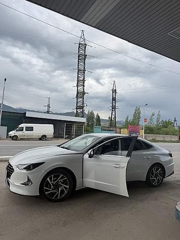 Hyundai Sonata: 2019 г., 2 л, Автомат, Газ, Седан