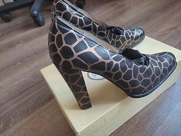 Жеке буюмдар: Туфли-лодочки Giulietta Venanzi, Made in Italy. - Размер: 37 — 2