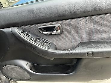 Салондун тетиктери: Эшик картасы Subaru — 6