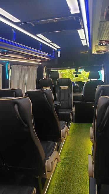 услуга отопления: Mercedes-Benz Sprinter 314 CDI — VIP-микроавтобус черного цвета — 3