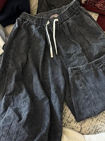 кийим сатам: Комплект, түсү - Кара — 10