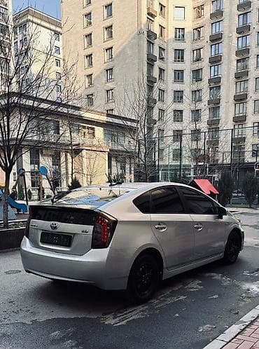 tayota harier: Toyota Prius: 2015 г., 1.8 л, Автомат, Гибрид, Лифтбек — 5