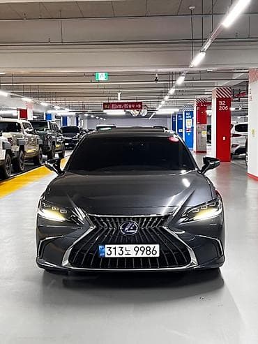 leksus gs 300: Lexus ES: 2022 г., 2.5 л, Автомат, Гибрид, Седан — 1