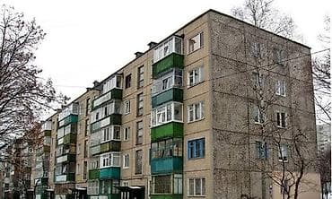 глобуса: 1 комната, 30 м², 1 этаж, Старый ремонт — 1