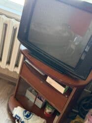 приставка с играми для телевизора: Отдам телевизор вместе с тумбой 500 сом — 2