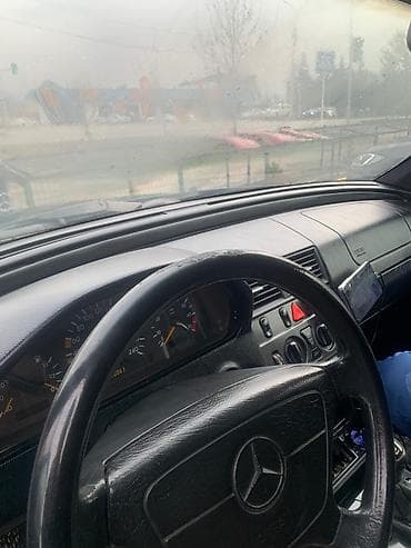 ешка е 303: Mercedes-Benz E-Class: 1997 г., 1.8 л, Ручные, Газ — 3