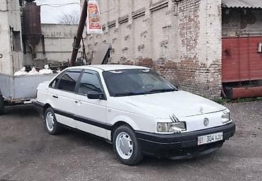 форь: Volkswagen Passat: 1990 г., Бензин, Седан — 1