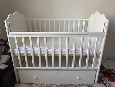 sofa bed: Детская кроватка с маятниковым механизмом и выдвижным ящиком. - Цвет — 1